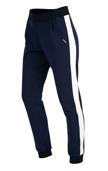 Trousers and shorts > Women´s drop crotch long joggers. 5B231
