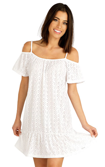 Women´s dress with adjustable straps.
