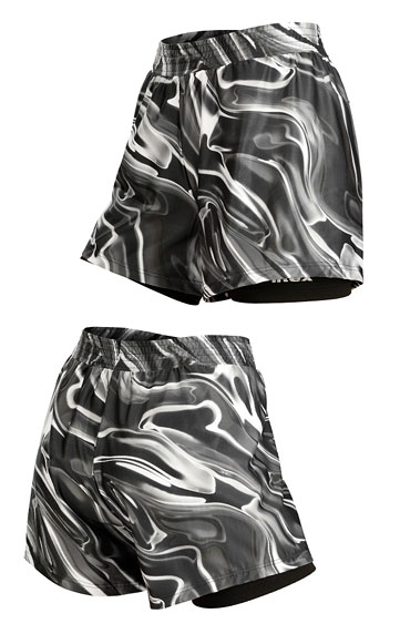 Women´s shorts.