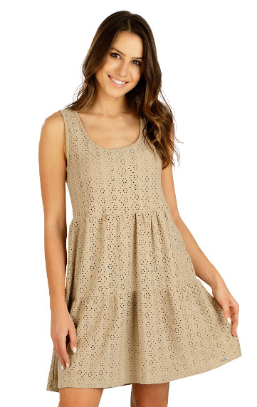 Women´s clothes > Woman´s sleeveless dress. 5D008