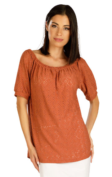 T-Shirts, tops, blouses > Women´s blouse with short sleeves. 5D012
