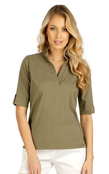 Women´s clothes > Women´s blouse with short sleeves. 5D047