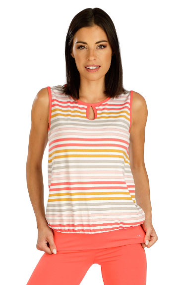 Women´s sleeveless T-shirt.