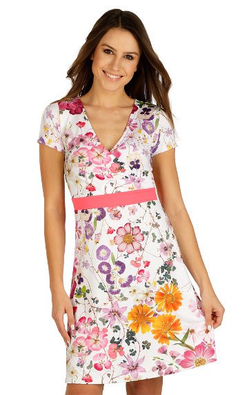 Women´s clothes > Women´s dress with short sleeves. 5D106