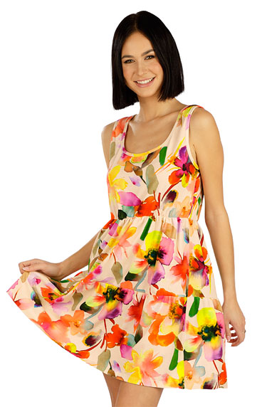 Dresses, skirts, tunics > Woman´s sleeveless dress. 5E069