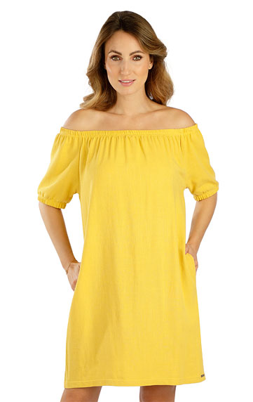 Dresses, skirts, tunics > Women´s dress with short sleeves. 5E102