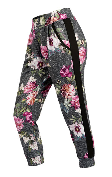 Trousers and shorts > Women´s functional 7/8 trousers. 5E141