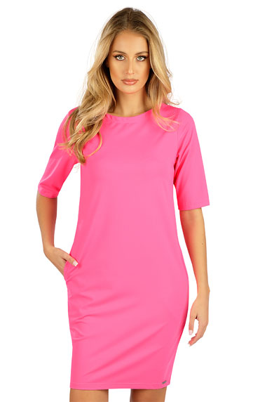 Women´s clothes > Women´s dress with short sleeves. 5E171