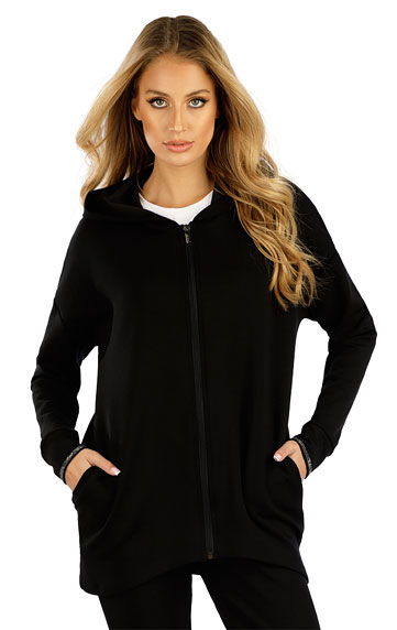 Women´s hoodie jacket.