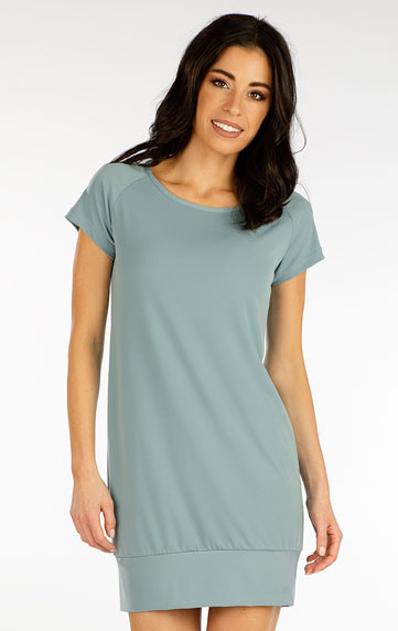 Dresses, skirts, tunics > Women´s dress with short sleeves. 5F044