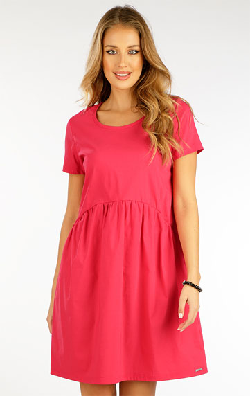 Dresses, skirts, tunics > Women´s dress with short sleeves. 5F079