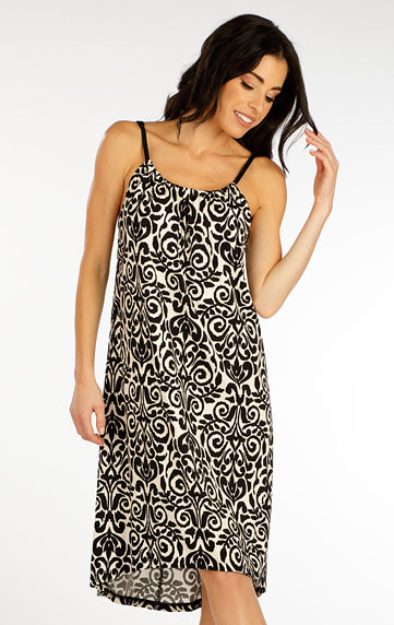 Women´s dress with adjustable straps.
