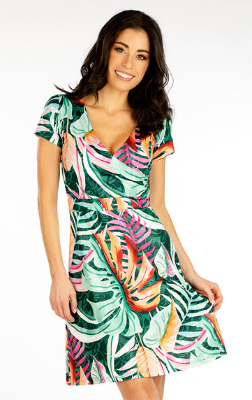 Dresses, skirts, tunics > Women´s dress with short sleeves. 5F117
