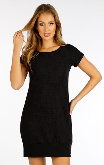 Dresses, skirts, tunics > Women´s dress with short sleeves. 5F123