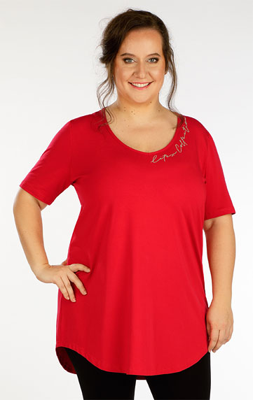 Women´s tunic with short sleeves.