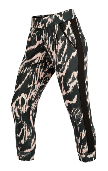 Trousers and shorts > Women´s functional 7/8 trousers. 5F172