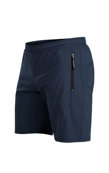 Trousers and Trackpants > Men´s shorts. 5F231