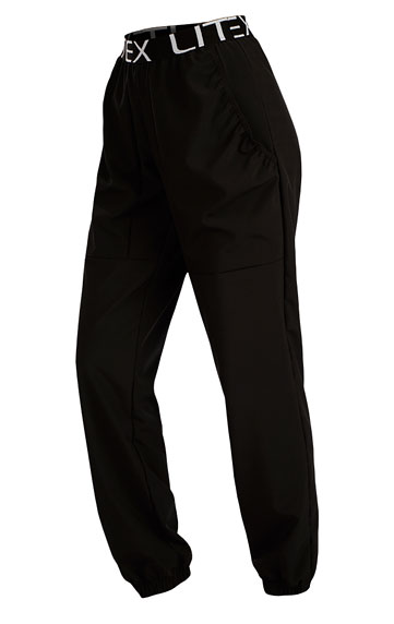Trousers and shorts > Women´s long trousers. 5F235