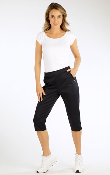 Women´s 3/4 length trousers.