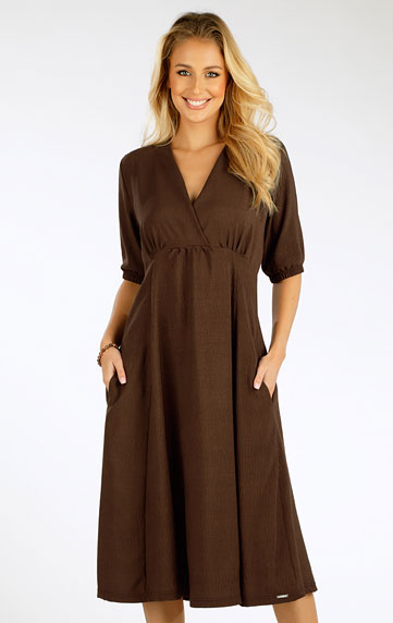 Women´s clothes > Women´s dress with short sleeves. 5G122