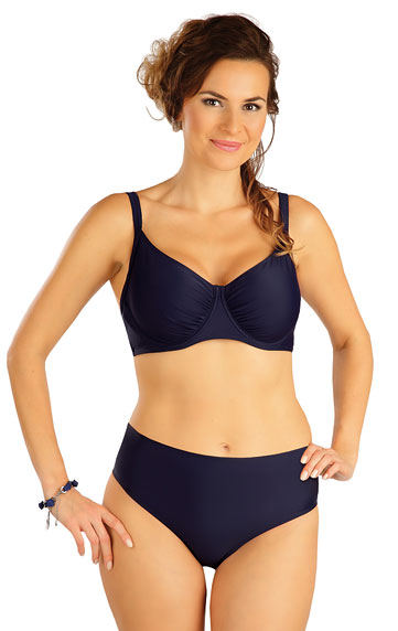 Underwired bikini top.