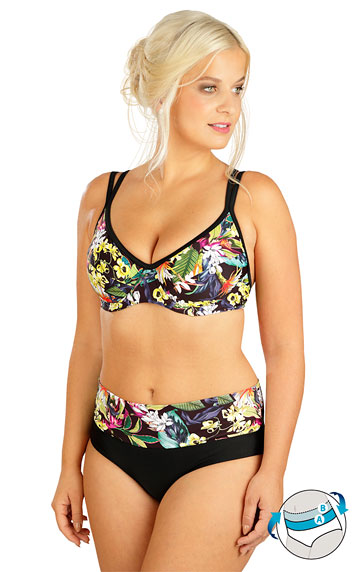 Bikinis > Low waist bikini bottoms. 6C296