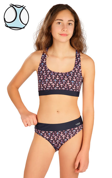 Swimwear > Girl´s sport bikini top. 6C363