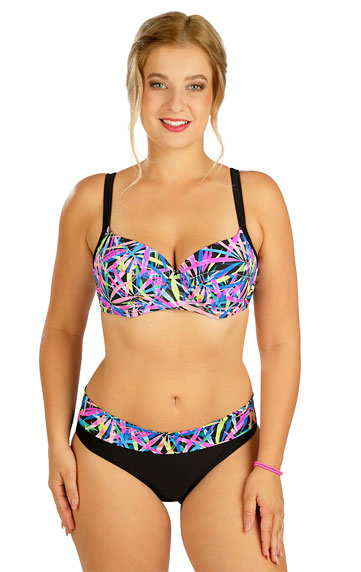 Swimwear > Bikini top with deep cups. 6D091