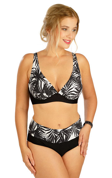 Swimwear > Underwired bikini top. 6D124