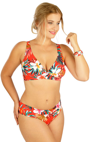 Swimwear > Underwired bikini top. 6D195