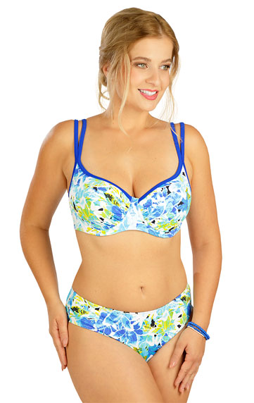 Swimwear > Bikini top with deep cups. 6D328