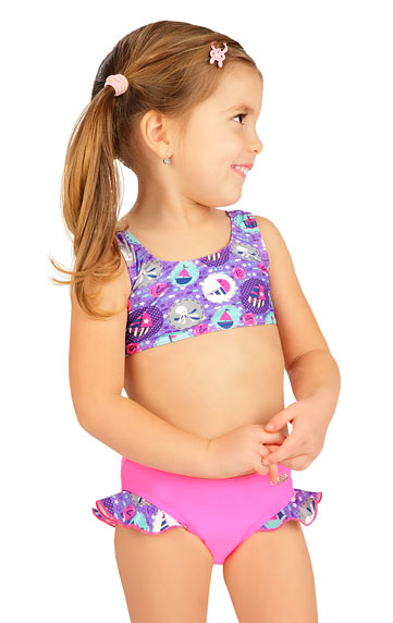 Girls swimwear > Girl´s bikini top. 6D428