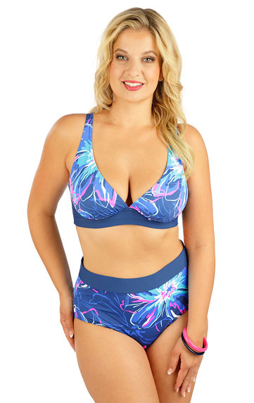 Swimwear > Underwired bikini top. 6E043