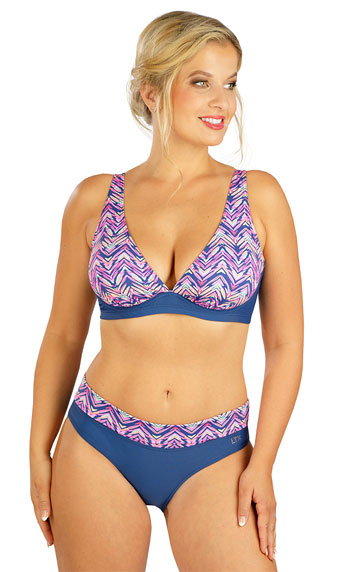 Swimwear > Underwired bikini top. 6E092