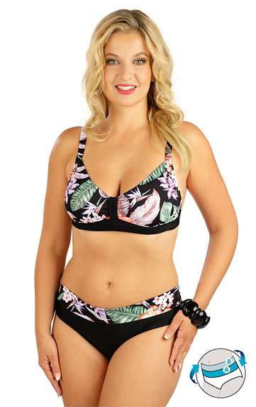 Swimwear > Low waist bikini bottoms. 6E153