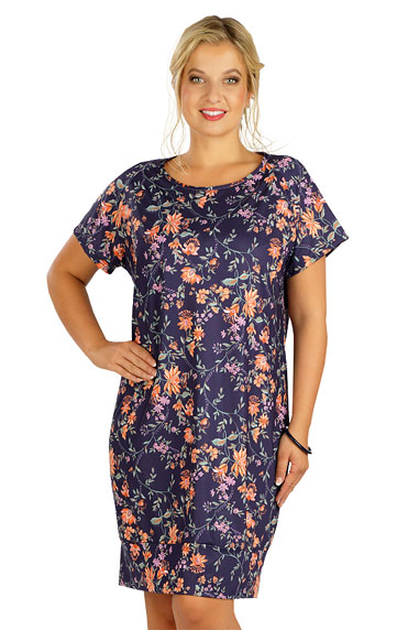 Women´s clothes > Women´s dress with short sleeves. 6E408