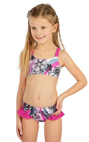 Swimwear > Girl´s low waist bikini panties. 6E427