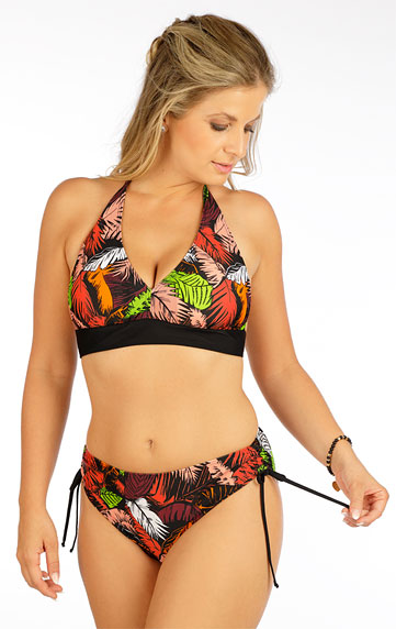 Bikinis > Bikini top with removable pads. 6F318