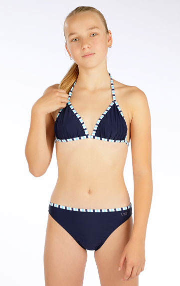 Girl´s bikini top.