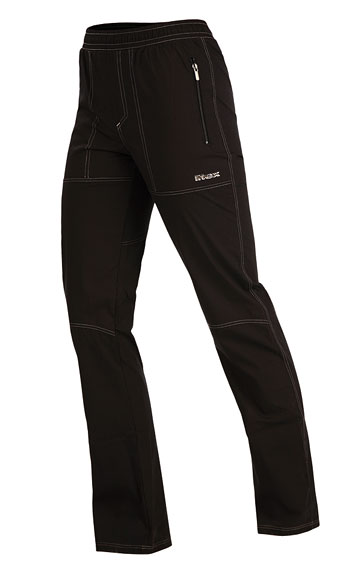 Women´s classic waist cut long trousers.