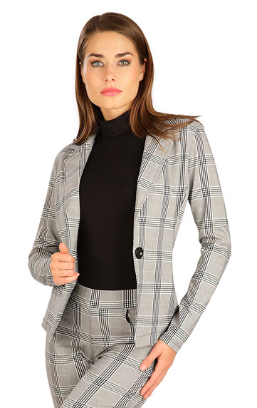 Jackets, vests, coats > Women´s blazer with long sleeves. 7B058