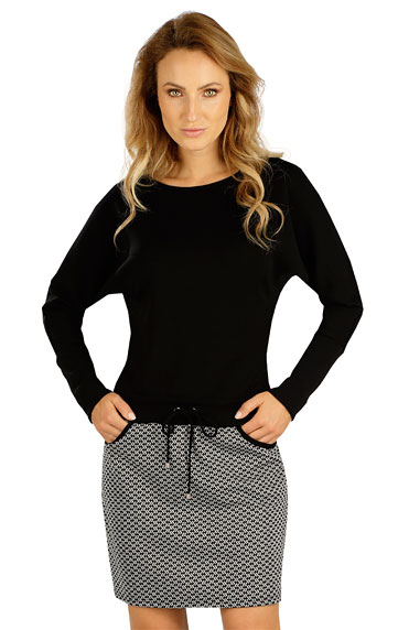 Women´s clothes > Women´s dress with long sleeves. 7C022