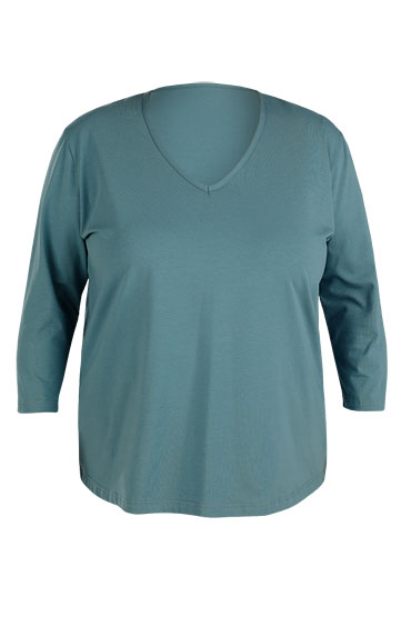 Women´s shirt with 3/4 length sleeves.