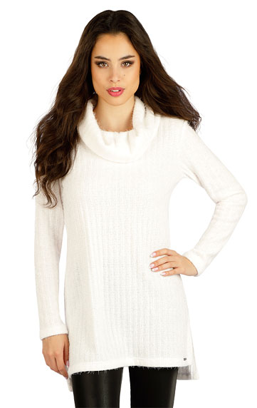 Women´s clothes > Women´s  turtleneck with long sleeves. 7D002