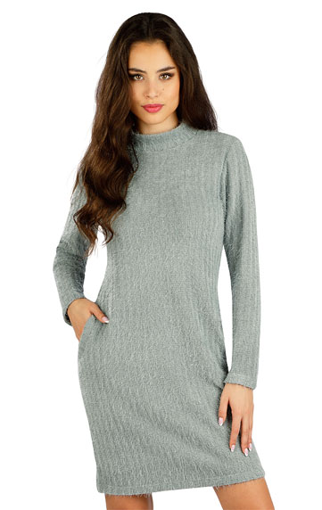 Women´s clothes > Women´s dress with long sleeves. 7D008