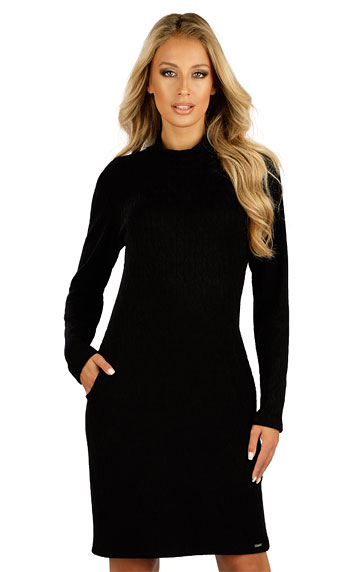 Women´s clothes > Women´s dress with long sleeves. 7D021