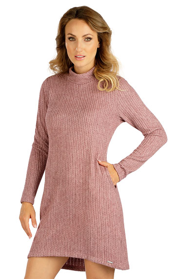 Dresses, skirts, tunics > Women´s dress with long sleeves. 7D027