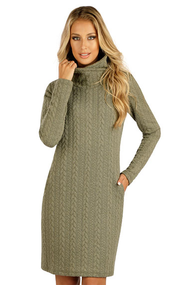 Women´s clothes > Women´s dress with long sleeves. 7D039
