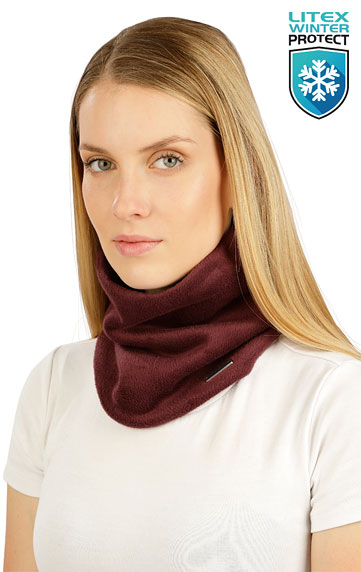 Accessories > Neck warmer. 7D045