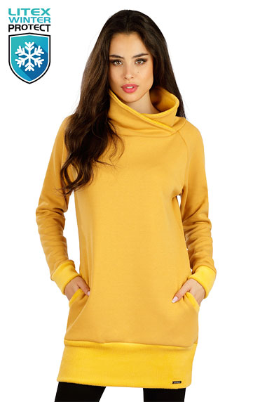 Women´s clothes > Women´s dress with long sleeves. 7D054